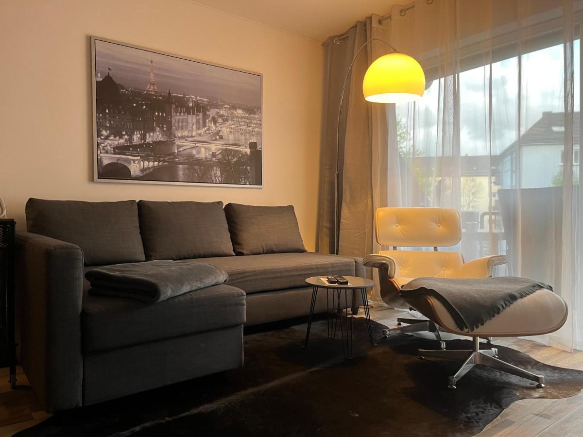 Living At Saarpartments -Adultsonly- 2 Bedrooms, Kitchen - Business & Holiday Apartments For Long- And Short Term Stay, 3 Min To Train Station, Secure E-Bike Parking! 萨尔布吕肯 外观 照片