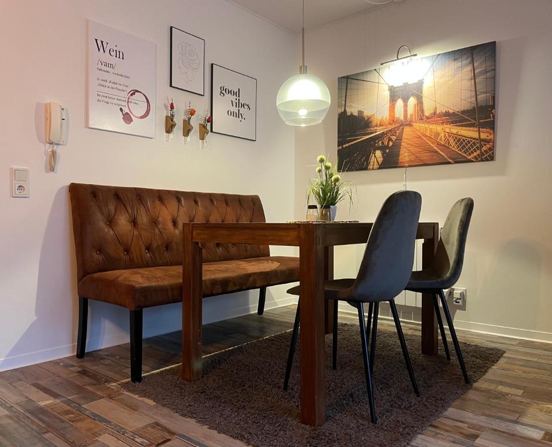 Living At Saarpartments -Adultsonly- 2 Bedrooms, Kitchen - Business & Holiday Apartments For Long- And Short Term Stay, 3 Min To Train Station, Secure E-Bike Parking! 萨尔布吕肯 外观 照片